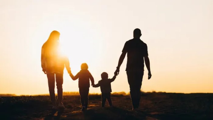 माता पिता की कदर क्यों जरूरी है