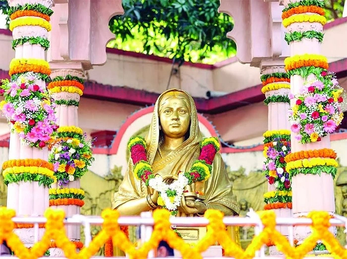 समाज में ‘अहलिया की जगह 1