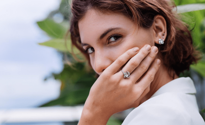 The Best Jewelry Materials for Sensitive Skin Picture1